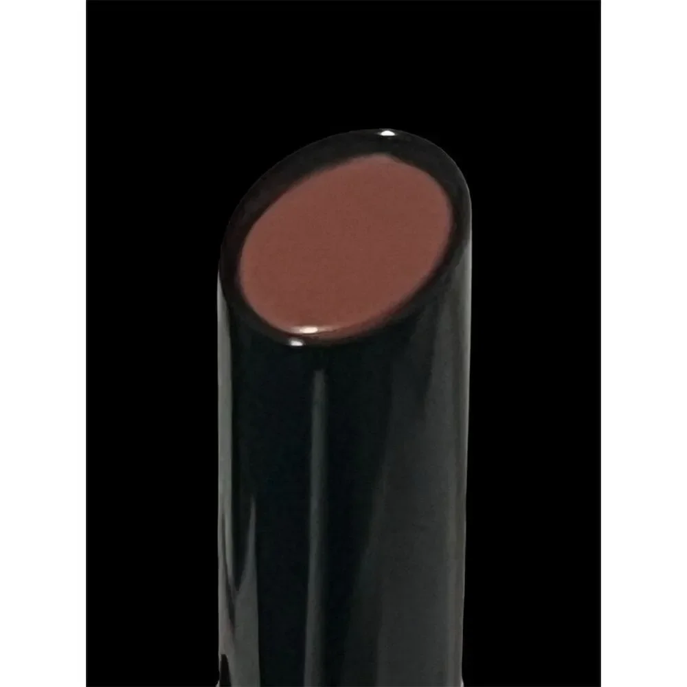 Saie Lip Blur Matte Lipstick Nouveau Blurring Effect 2.5g